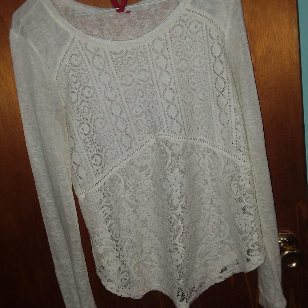 Red camel knit long sleeve shirt